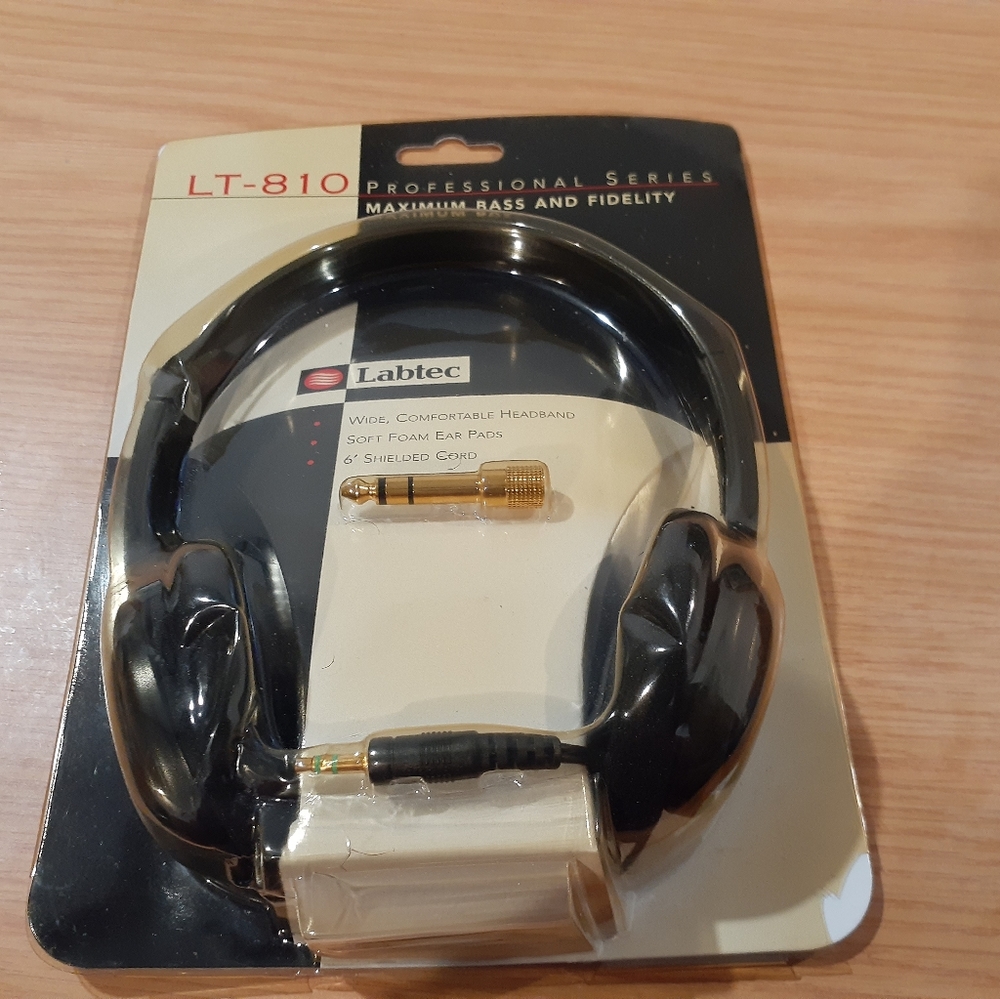 Headphones - Picture 2 of 2